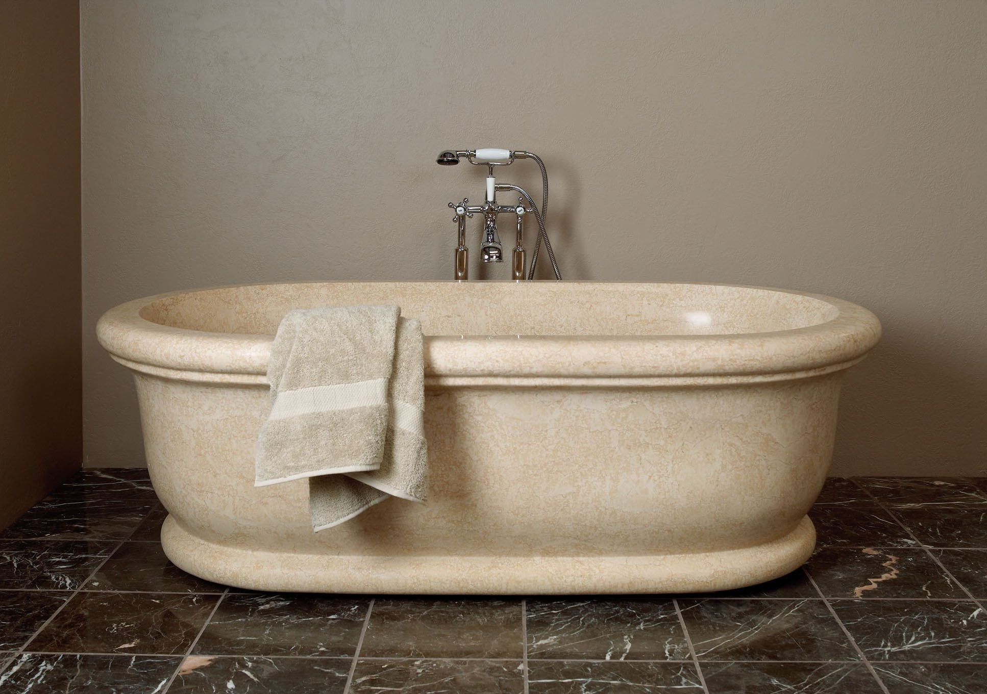 Clawfoot bathtub Clawfoot bathtub